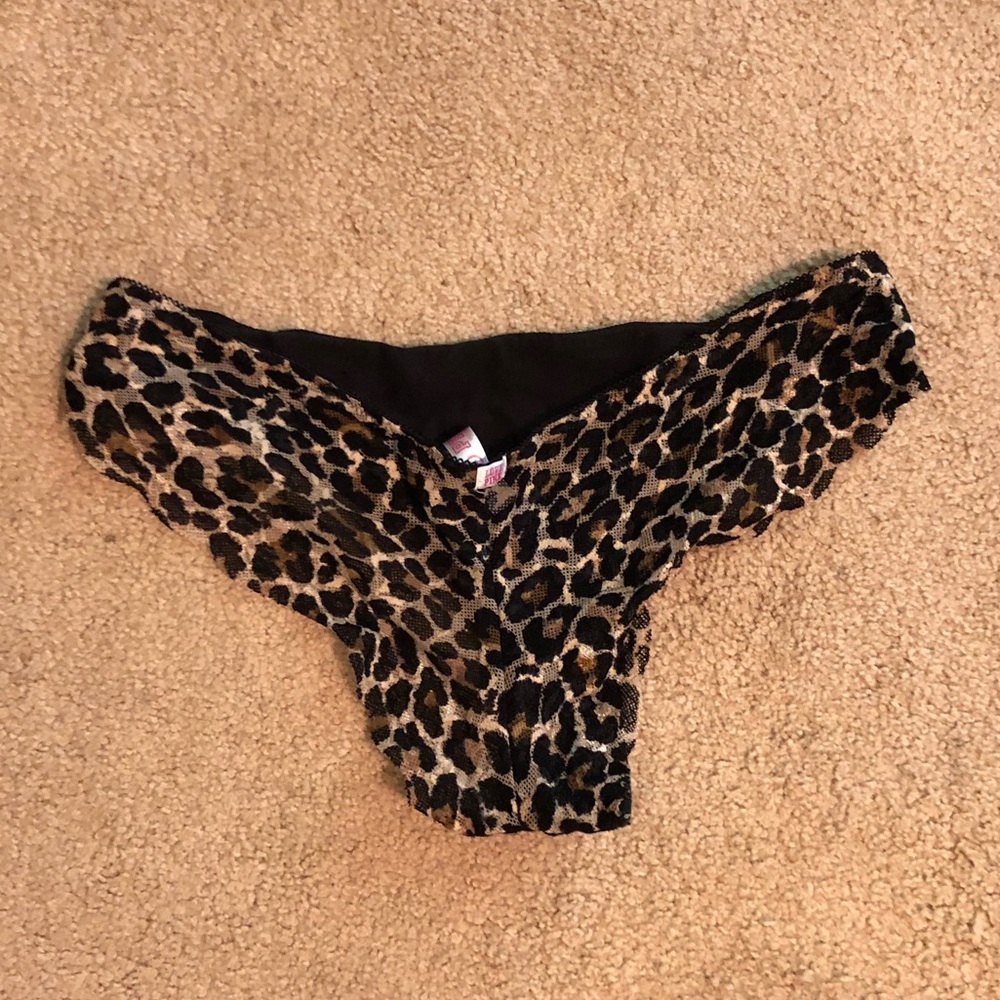 🐆 🍑 SOOOOO cute!!! VS Pink